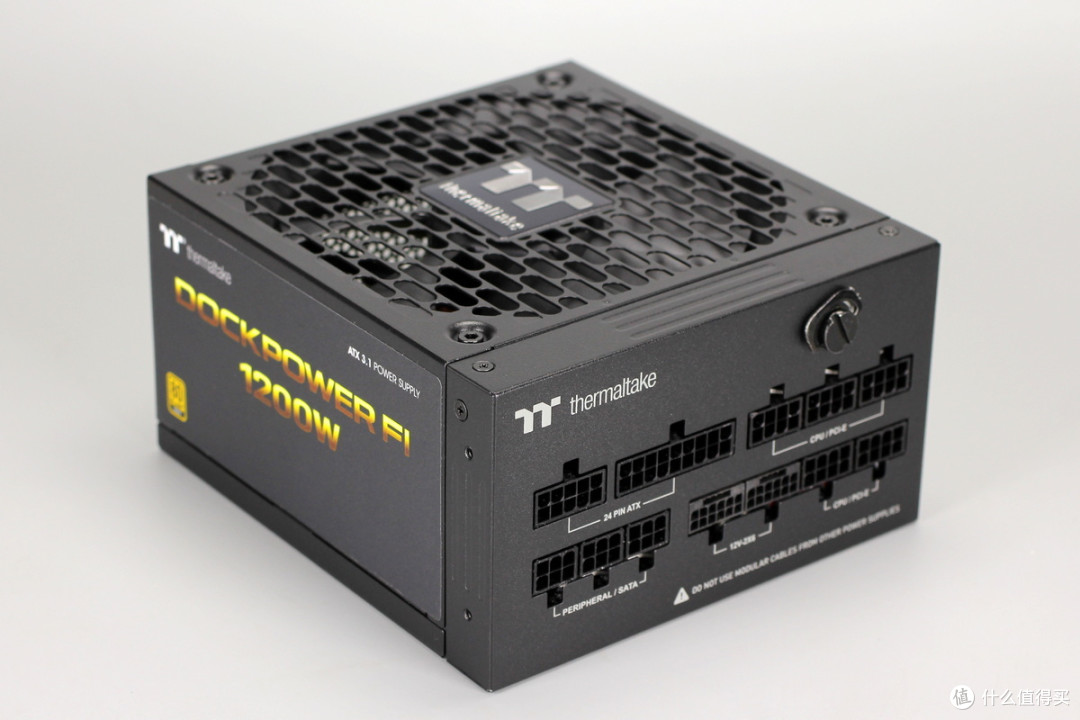 双PCIe5.1接口配置,曜越科技1200W金牌全模组碳化硅电脑电源拆解