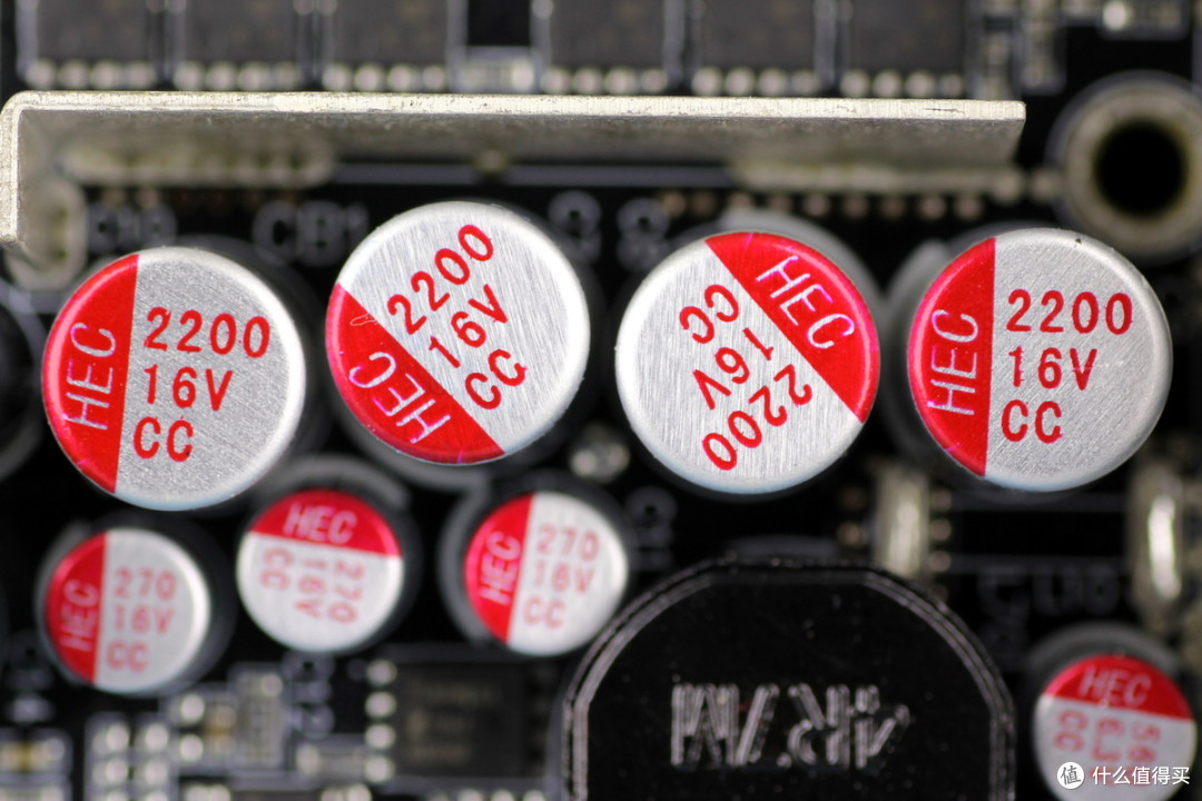 双PCIe5.1接口配置,曜越科技1200W金牌全模组碳化硅电脑电源拆解