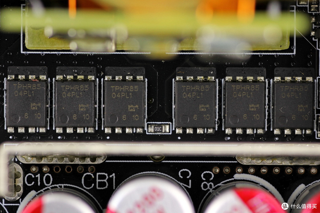 双PCIe5.1接口配置,曜越科技1200W金牌全模组碳化硅电脑电源拆解