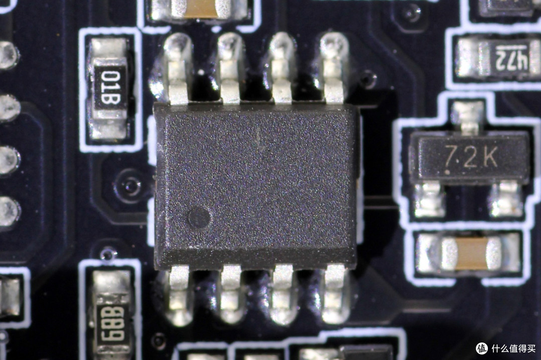 双PCIe5.1接口配置,曜越科技1200W金牌全模组碳化硅电脑电源拆解