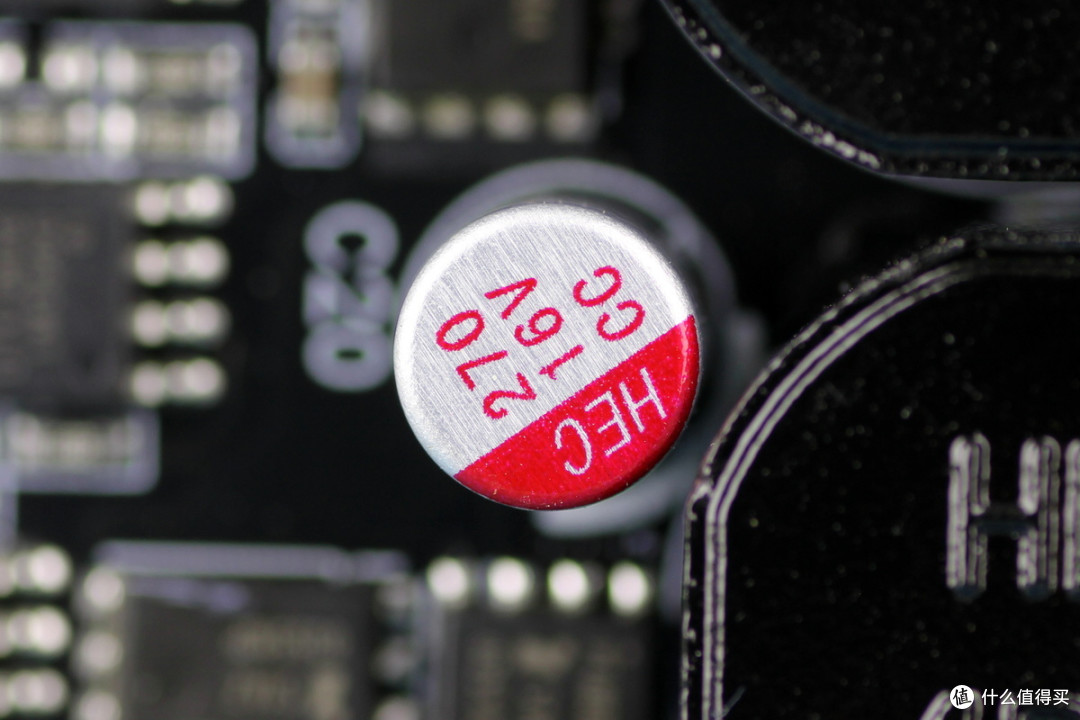 双PCIe5.1接口配置,曜越科技1200W金牌全模组碳化硅电脑电源拆解
