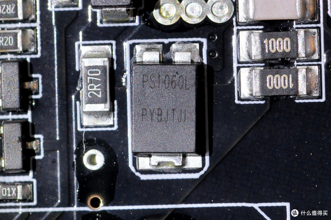 双PCIe5.1接口配置,曜越科技1200W金牌全模组碳化硅电脑电源拆解