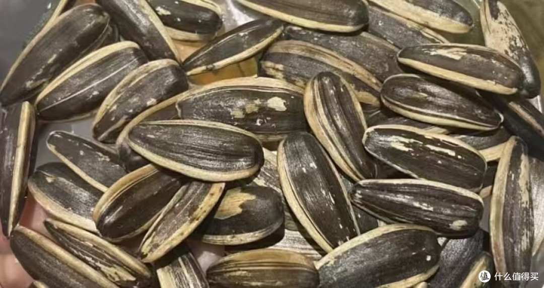 评三只松鼠焦糖味葵花籽品质