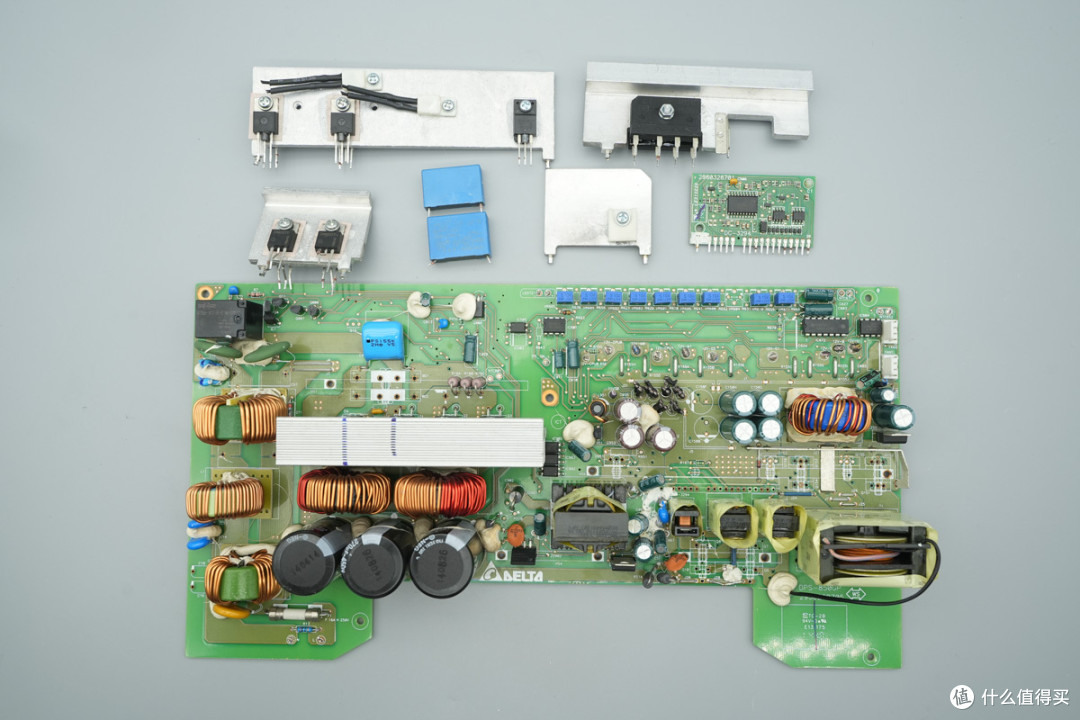 专为惠普Z820工作站设计,台达850W碳化硅工作站电源拆解
