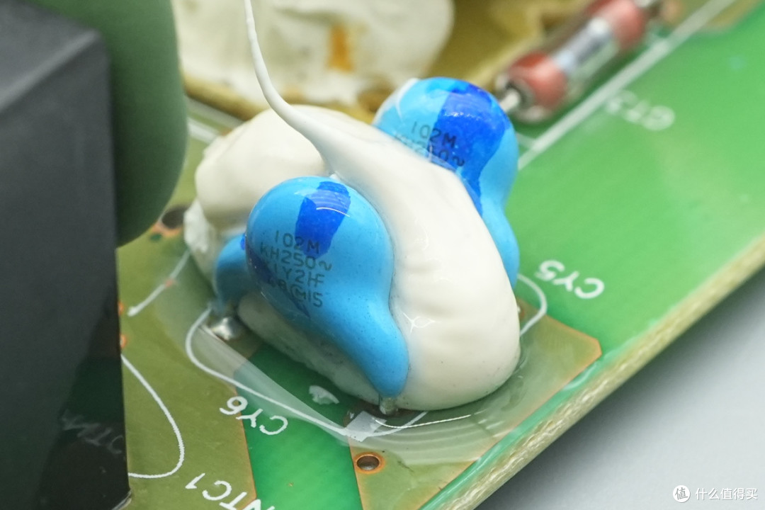 专为惠普Z820工作站设计,台达850W碳化硅工作站电源拆解