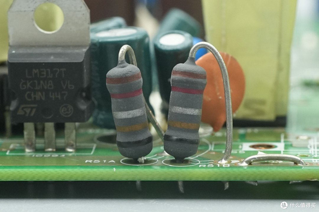 专为惠普Z820工作站设计,台达850W碳化硅工作站电源拆解