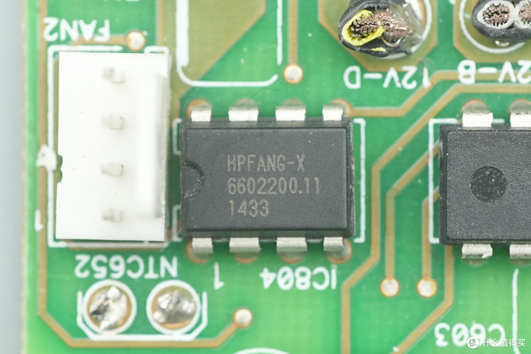 专为惠普Z820工作站设计,台达850W碳化硅工作站电源拆解