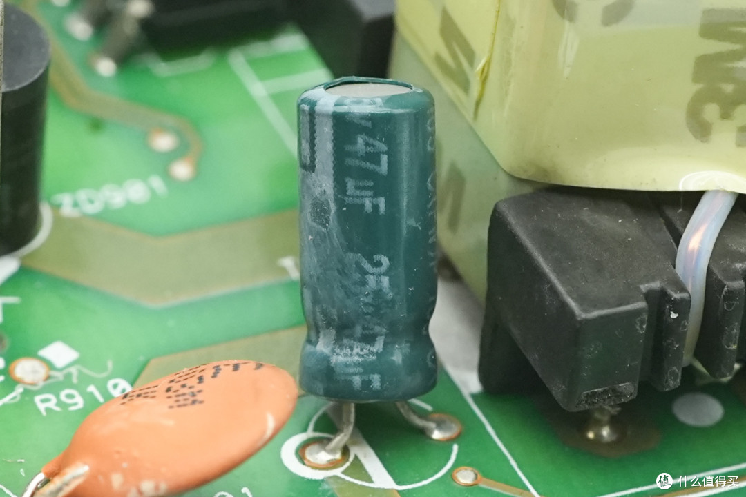 专为惠普Z820工作站设计,台达850W碳化硅工作站电源拆解