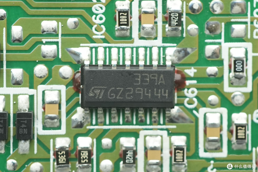 专为惠普Z820工作站设计,台达850W碳化硅工作站电源拆解