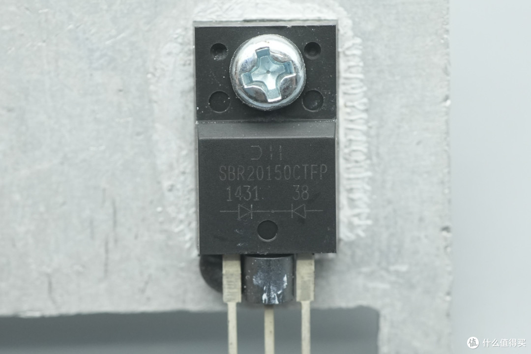 专为惠普Z820工作站设计,台达850W碳化硅工作站电源拆解