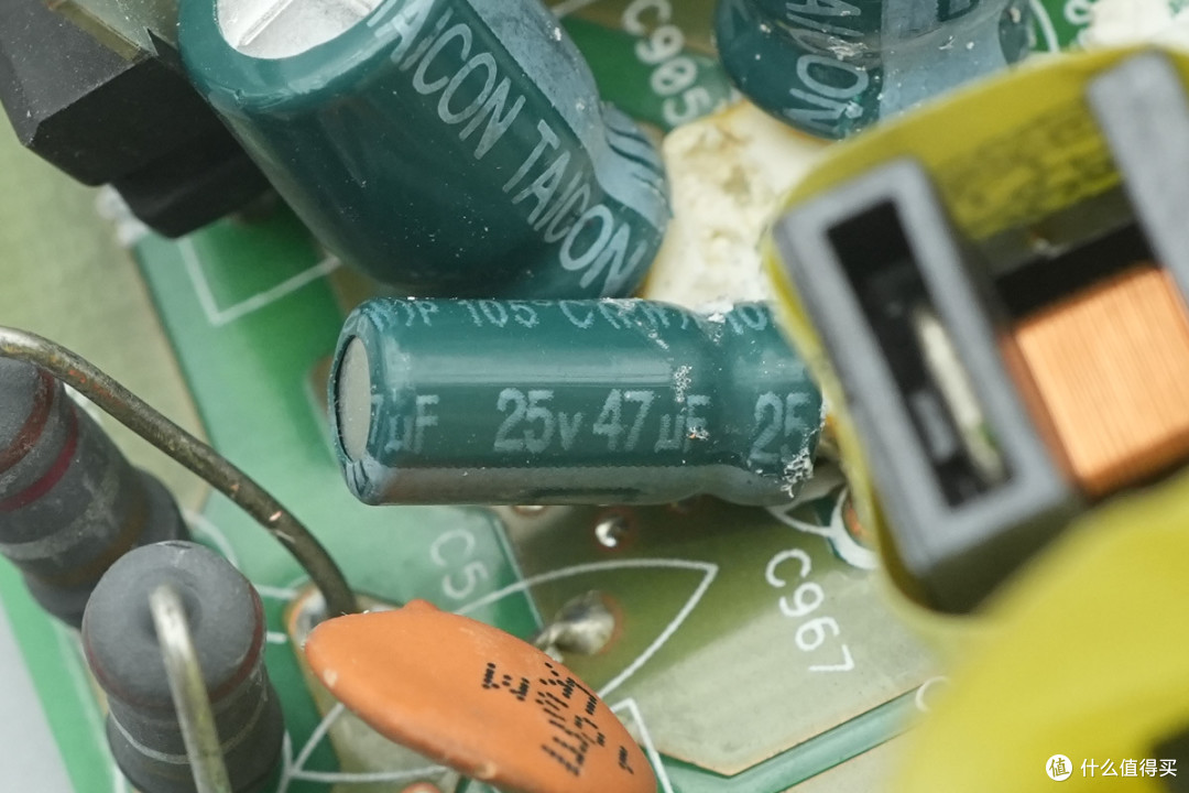 专为惠普Z820工作站设计,台达850W碳化硅工作站电源拆解