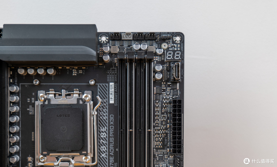 你玩明白 AMD X3D 了吗？技嘉 X870E AORUS PRO X3D 主板使用体验