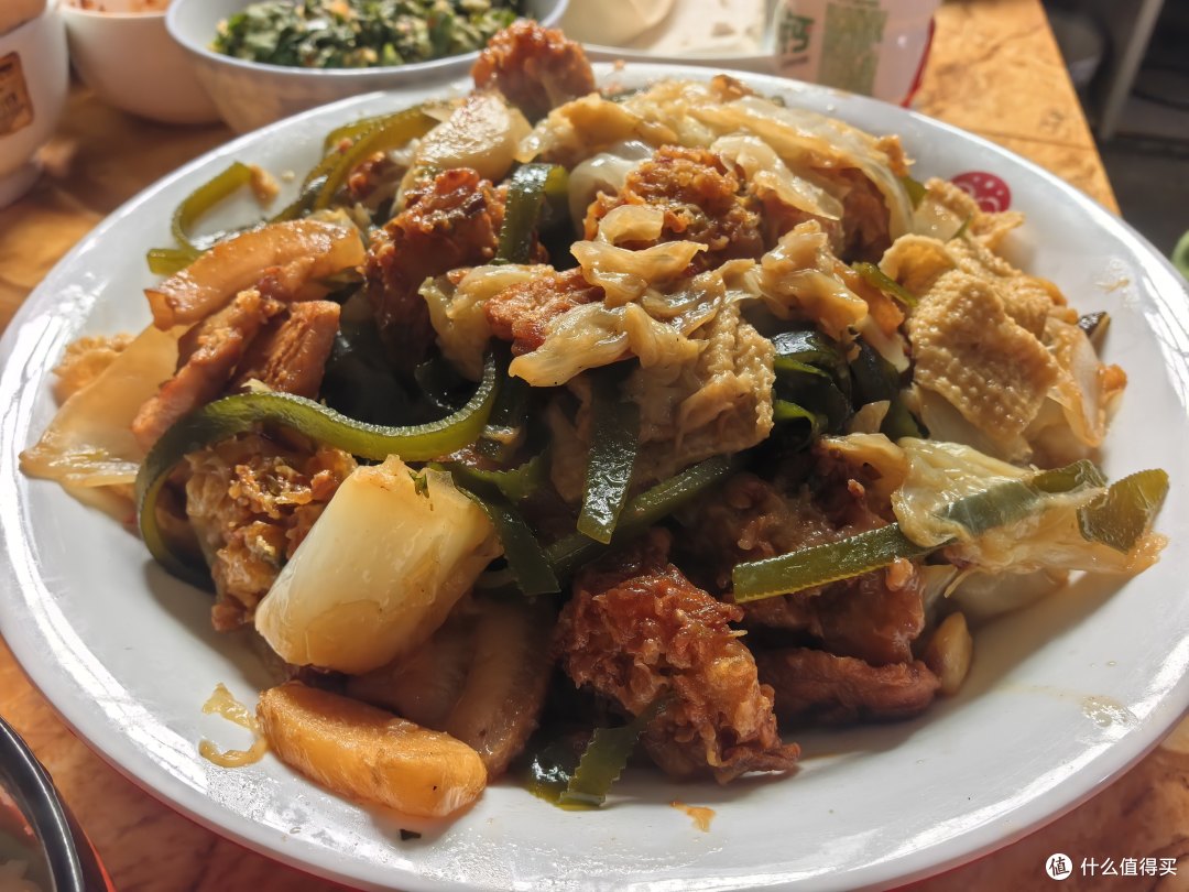 秋风起,熬菜香,看看我这大锅熬菜中不中