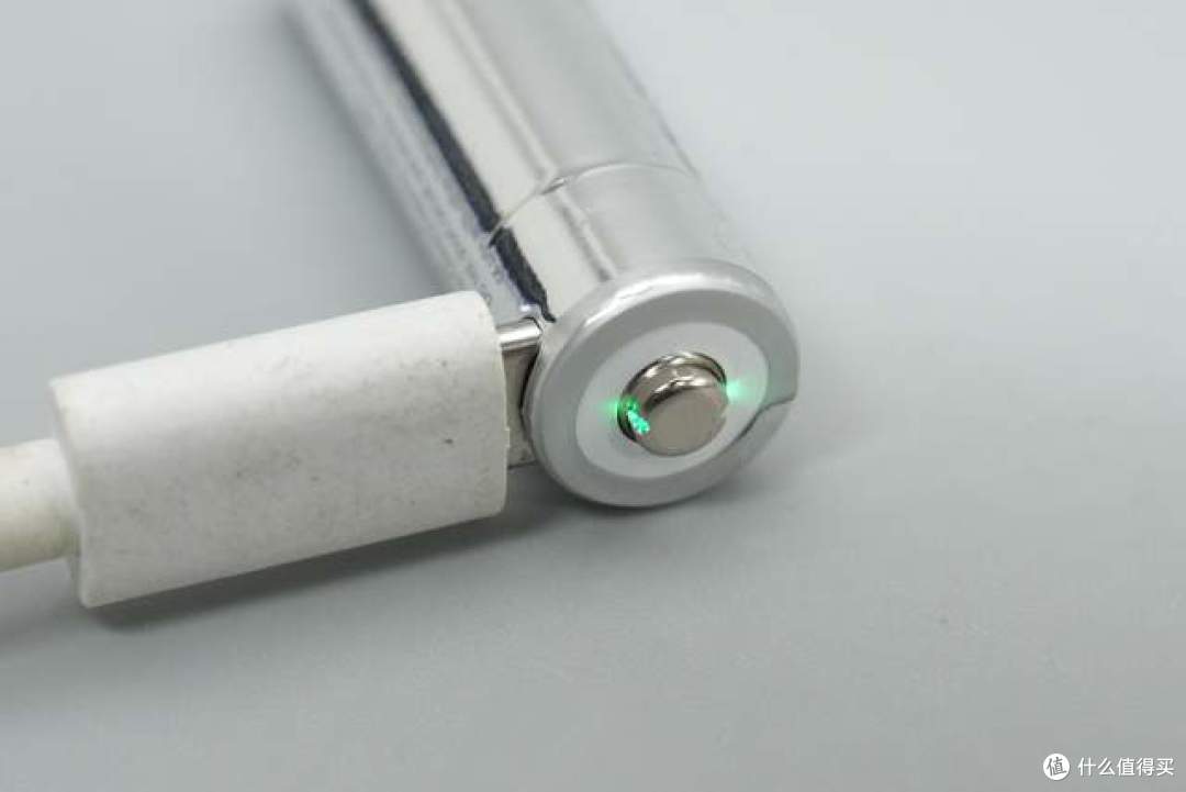 不再突然断电！STATIK 5号USB-C可充电锂电池拆解