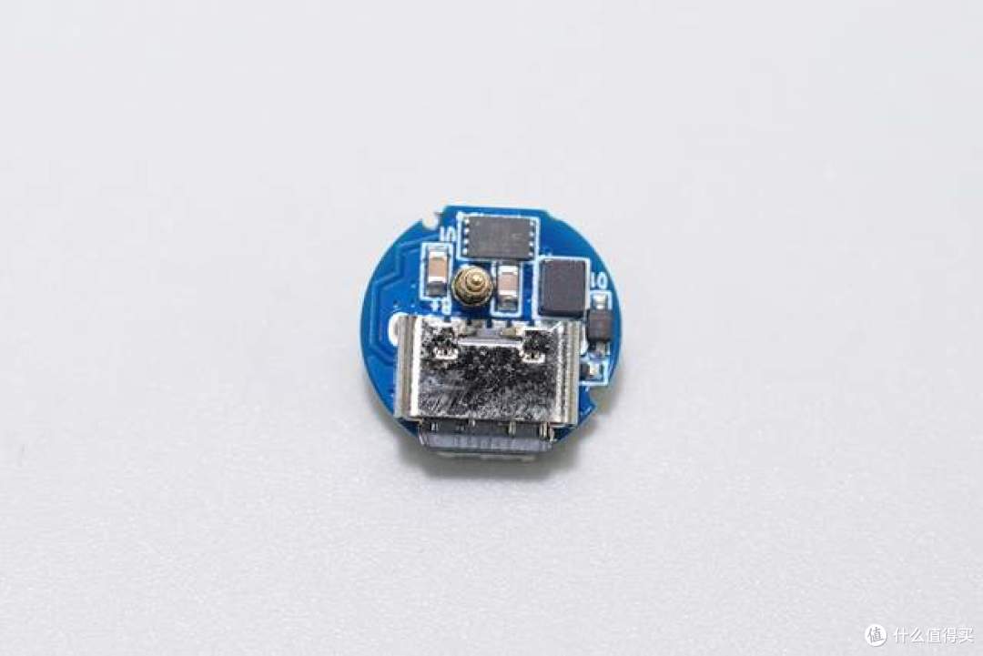 不再突然断电！STATIK 5号USB-C可充电锂电池拆解