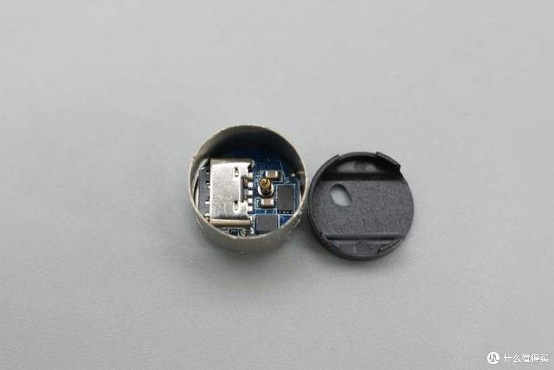 不再突然断电！STATIK 5号USB-C可充电锂电池拆解