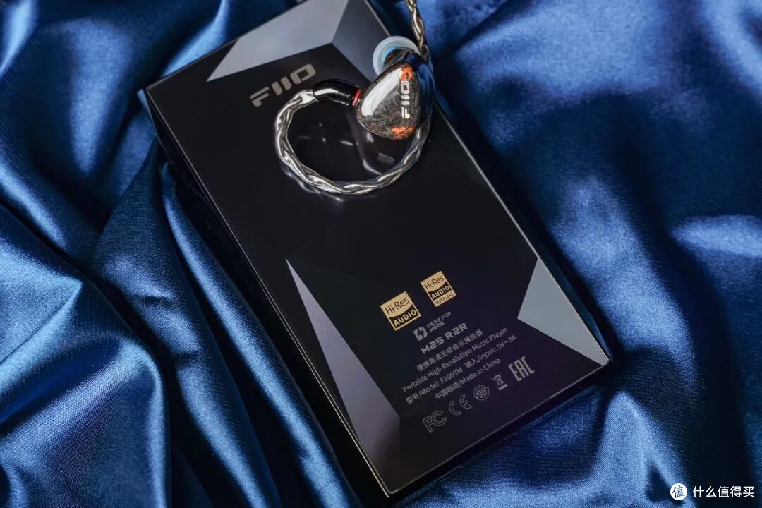 耳边评测 | 关于飞傲两版M25应该怎么选,这篇全是干货!