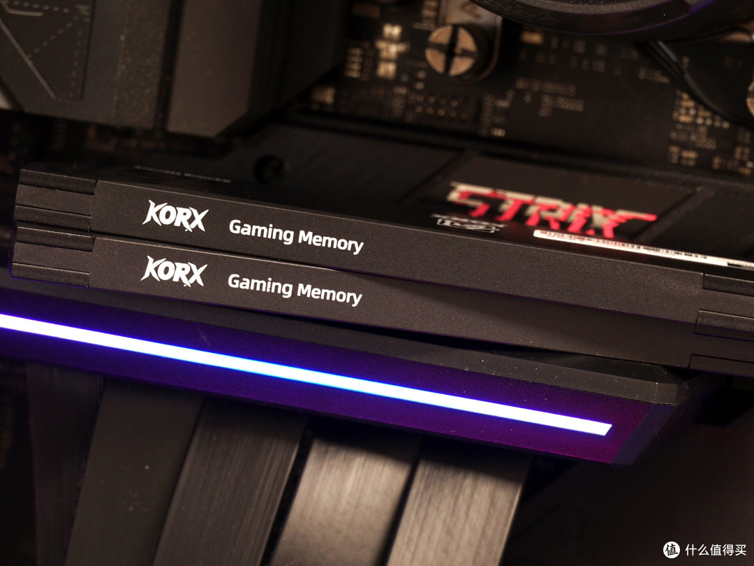 突破8.2Ghz! 并非海力士? 酷芯客“剑客”DDR5超频体验