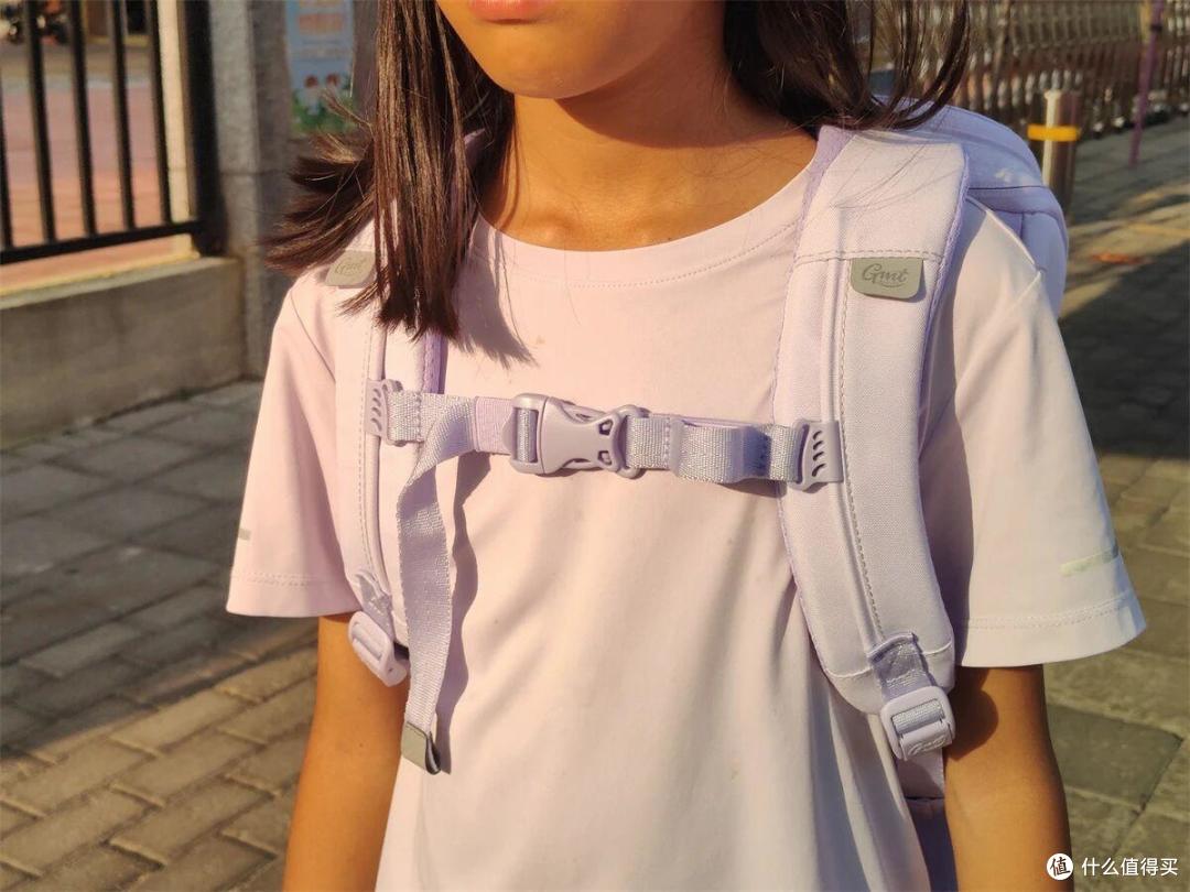 三年级娃换书包实测,GMT-Light系列,护脊又耐造的长期主义之选