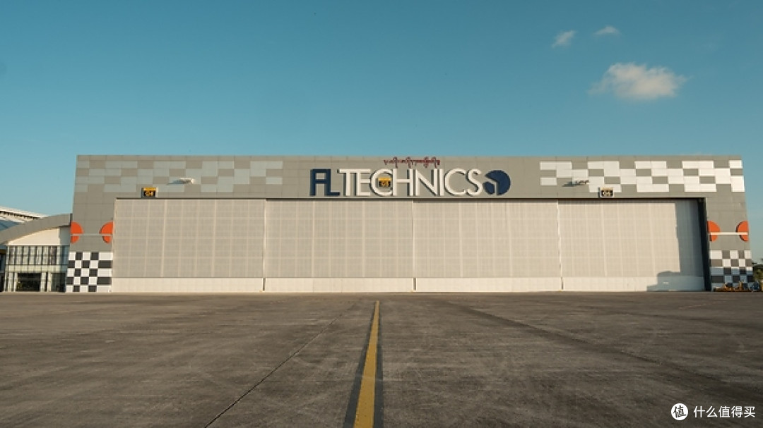 FL Technics Indonesia's latest hangar in Denpasar, Bali, Indonesia. With a size of 17,000 m²,  it can accommodate up to 5 narrow-body aircraft simultaneously and has just received its EASA certificate