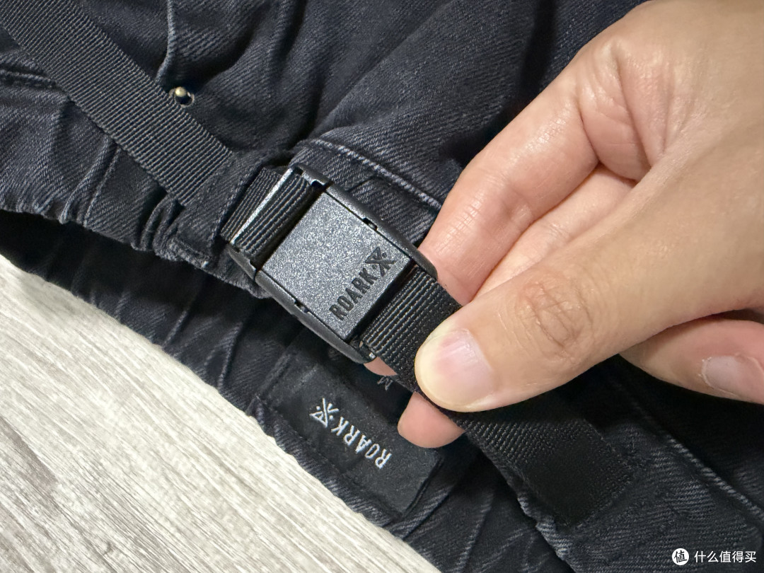 伪装成普通牛仔的旅行神裤!告别一眼游客感|ROARK开箱