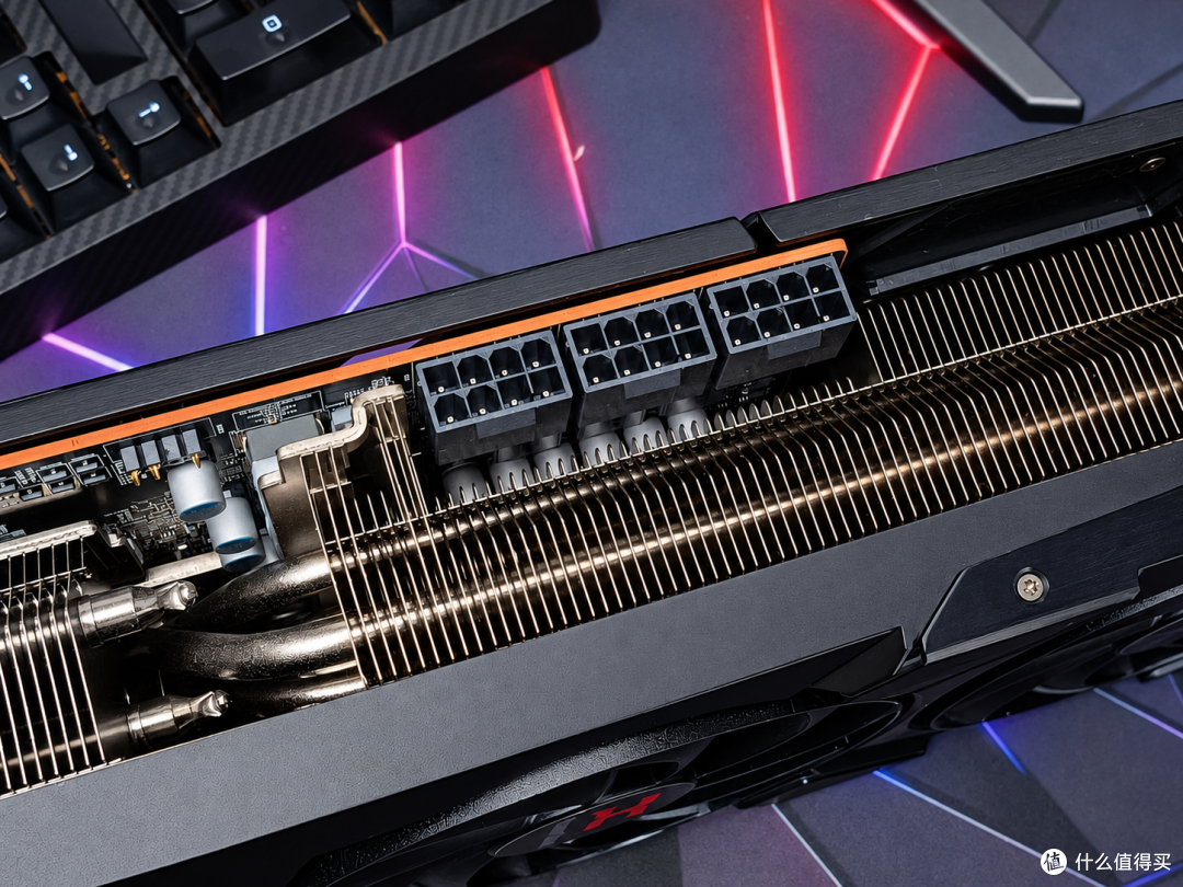 4K 稳超 60 帧!撼讯 RX 9070 XT 红魔挑战《影之刃:零》
