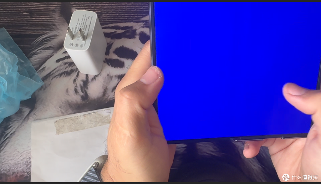 【探长拼好机】百元捡漏美女一手自带香味vivo X Fold2大折叠!