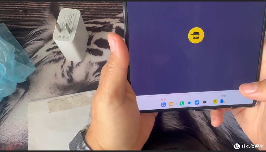 【探长拼好机】百元捡漏美女一手自带香味vivo X Fold2大折叠!