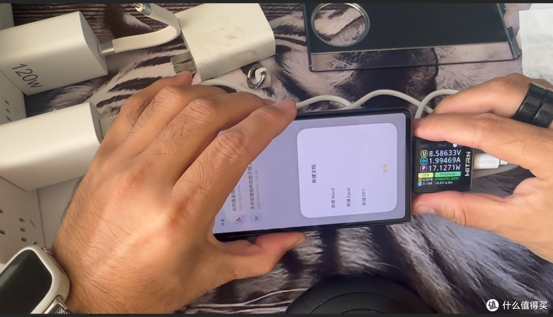 【探长拼好机】百元捡漏美女一手自带香味vivo X Fold2大折叠!
