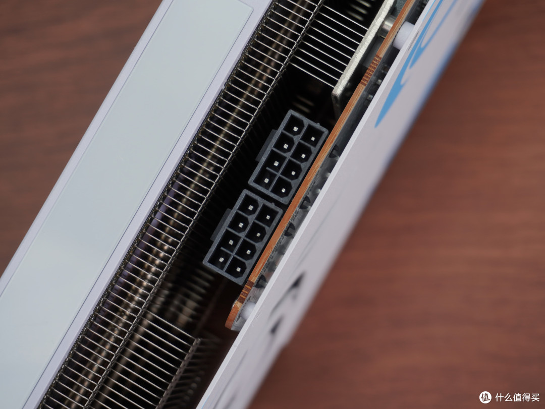 最便宜的16G显存游戏显卡?西风RX 6900XT浪花显卡测试漫谈