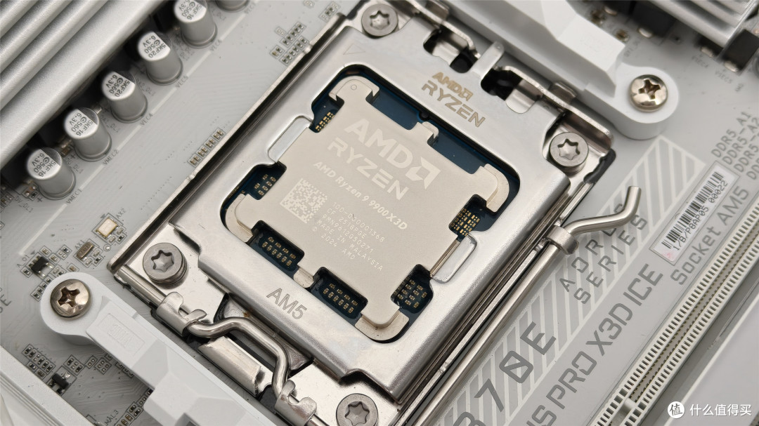 技嘉X870E X3D电竞冰雕主板评测:颜值和性能,这次我全都要!
