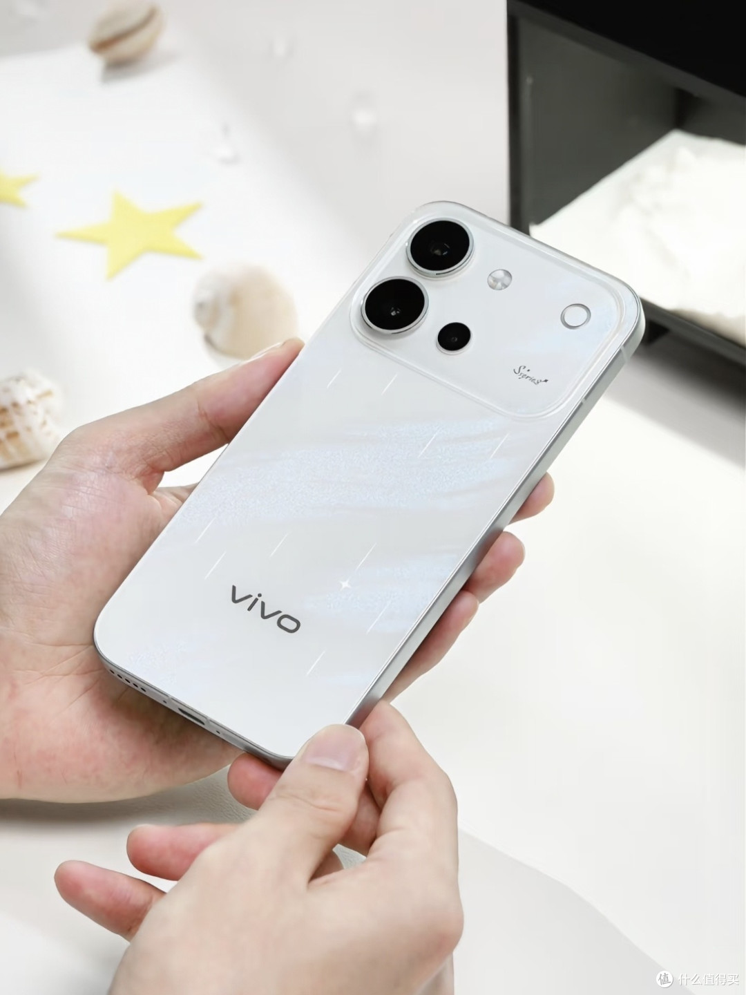 一眼心动的白色手机|vivo星光白长期体验,坦白所有优缺点