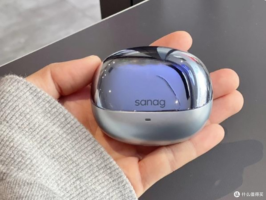听歌办公全能搭子：塞那S8S Ultra实测，48小时续航+90语种AI翻译