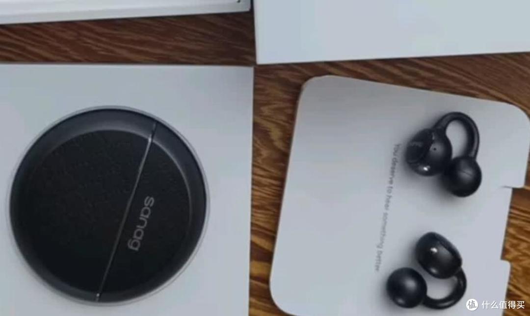耳机界来了个狠角色!塞那Apex体验:不只听歌,还能监测心率血氧