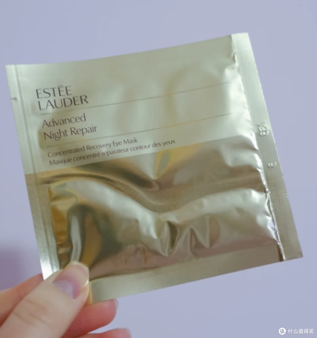 什么眼膜能去鱼尾纹?先用眼膜还是眼霜?3款抚平鱼尾纹提拉眼周