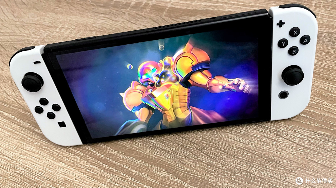 预算 1500 想上 OLED 掌机？我推荐二手任天堂 Switch OLED