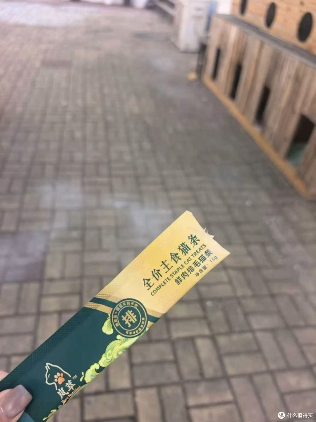 鲜肉补水与鱼油猫草营养搭配