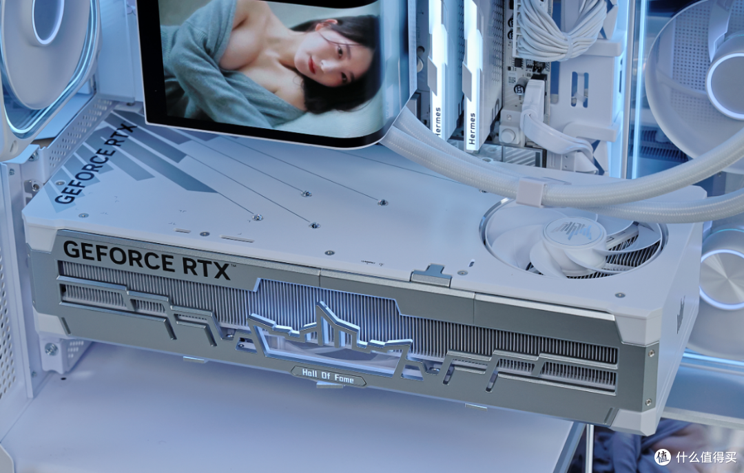 RTX5080 HOF Extreme+270K+4T+48G，预算3.3W+的全白海景房主机