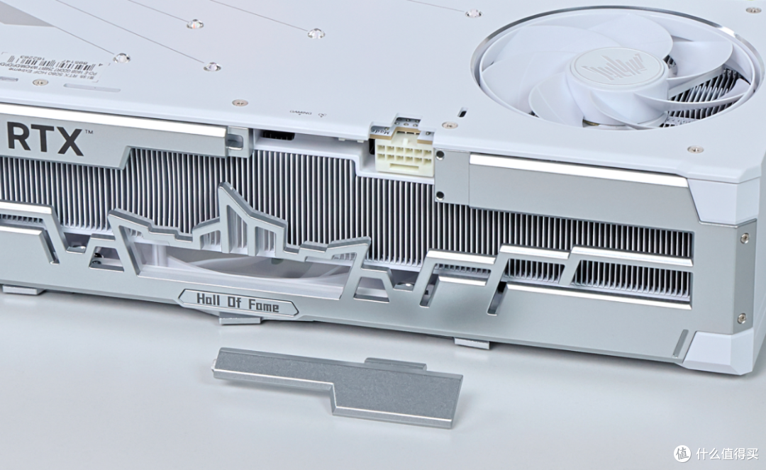 RTX5080 HOF Extreme+270K+4T+48G，预算3.3W+的全白海景房主机