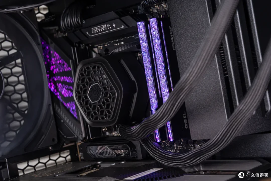 酷冷至尊HAFII500+华硕STRIX X870E-E NEO+索泰RTX5080AMP装机