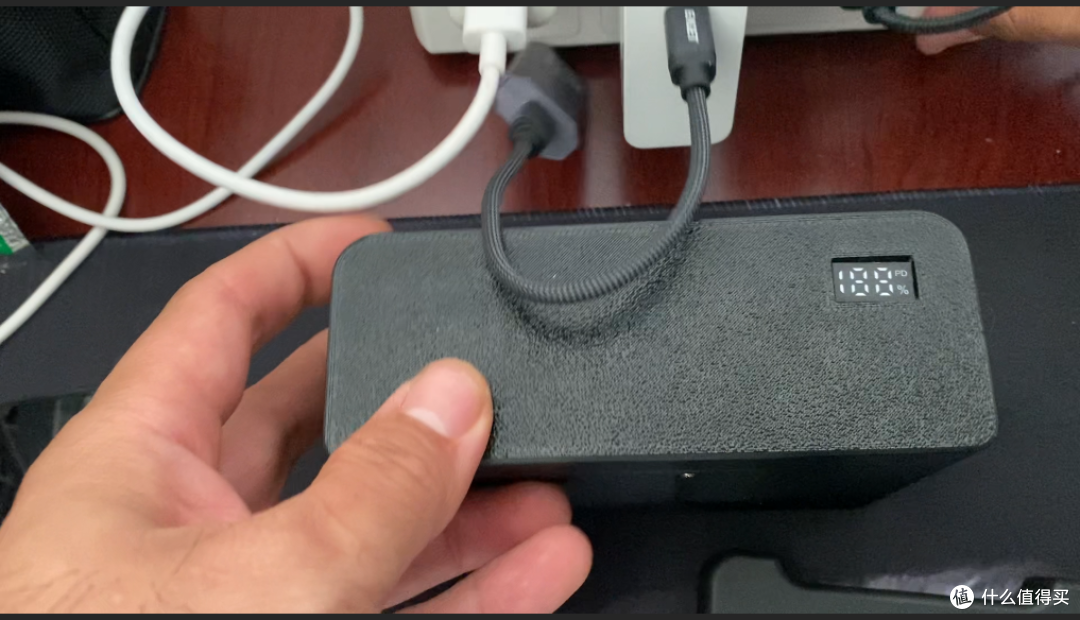 【探长DIY】DIY 标称 100W “土炸弹” 充电宝第四弹完整上电实测