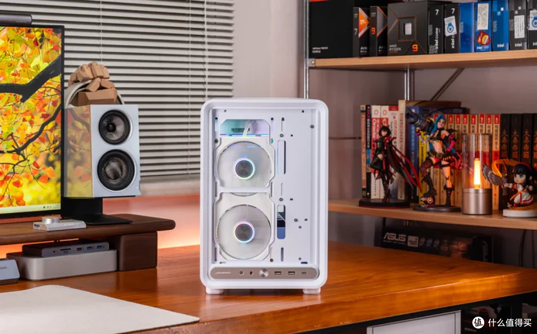 七彩虹iGame Z890M ULTRA W+索泰RTX5070天启+乔思伯D33装机展示