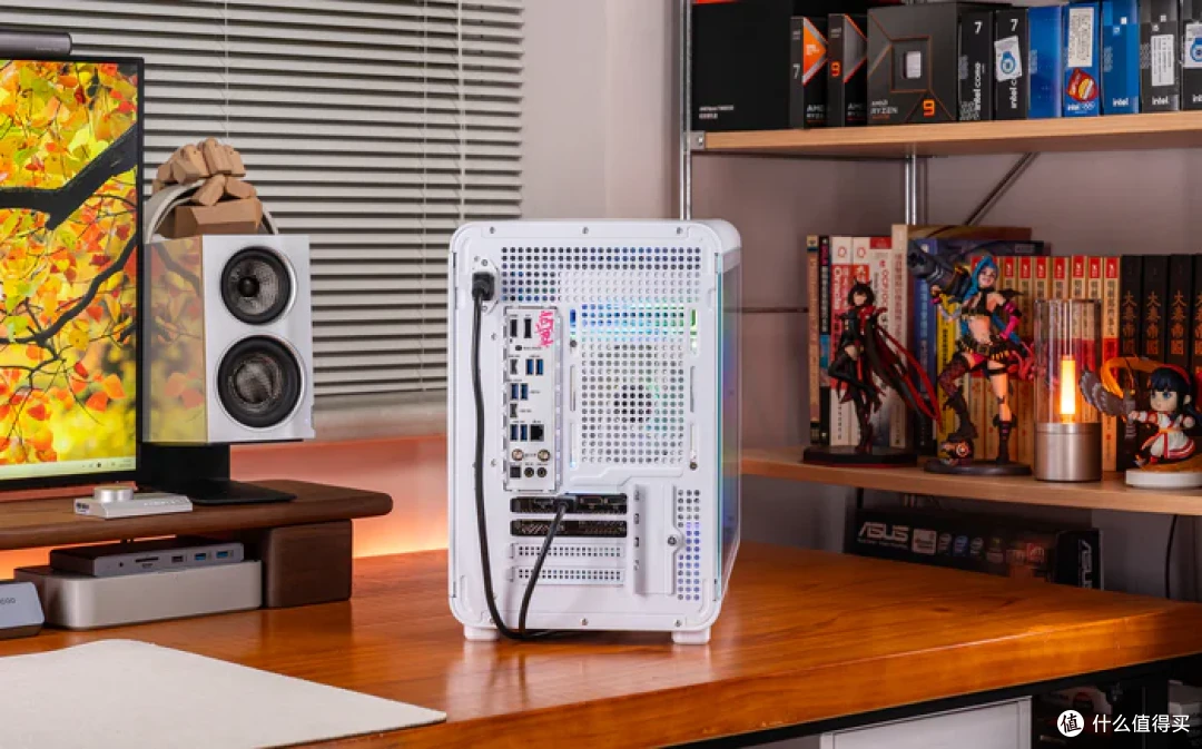 七彩虹iGame Z890M ULTRA W+索泰RTX5070天启+乔思伯D33装机展示