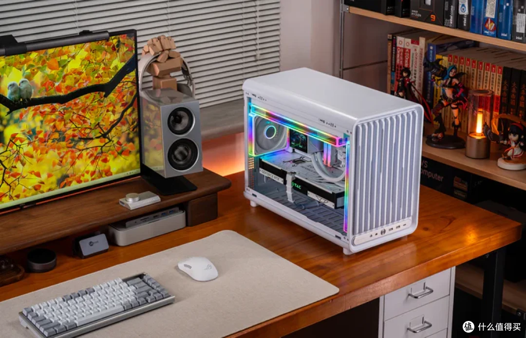 七彩虹iGame Z890M ULTRA W+索泰RTX5070天启+乔思伯D33装机展示