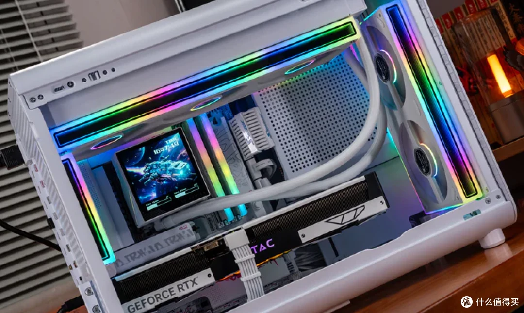 七彩虹iGame Z890M ULTRA W+索泰RTX5070天启+乔思伯D33装机展示