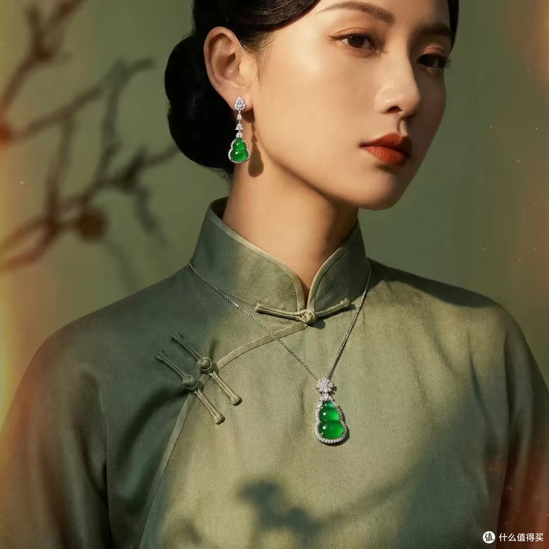 新中式福禄项链｜AILEQ 满绿玉髓葫芦太显气质✨