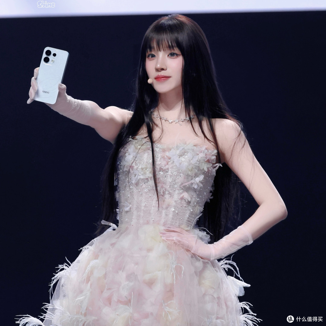OPPO Reno17系列开启预约:标配潜望长焦,宋雨琦代言