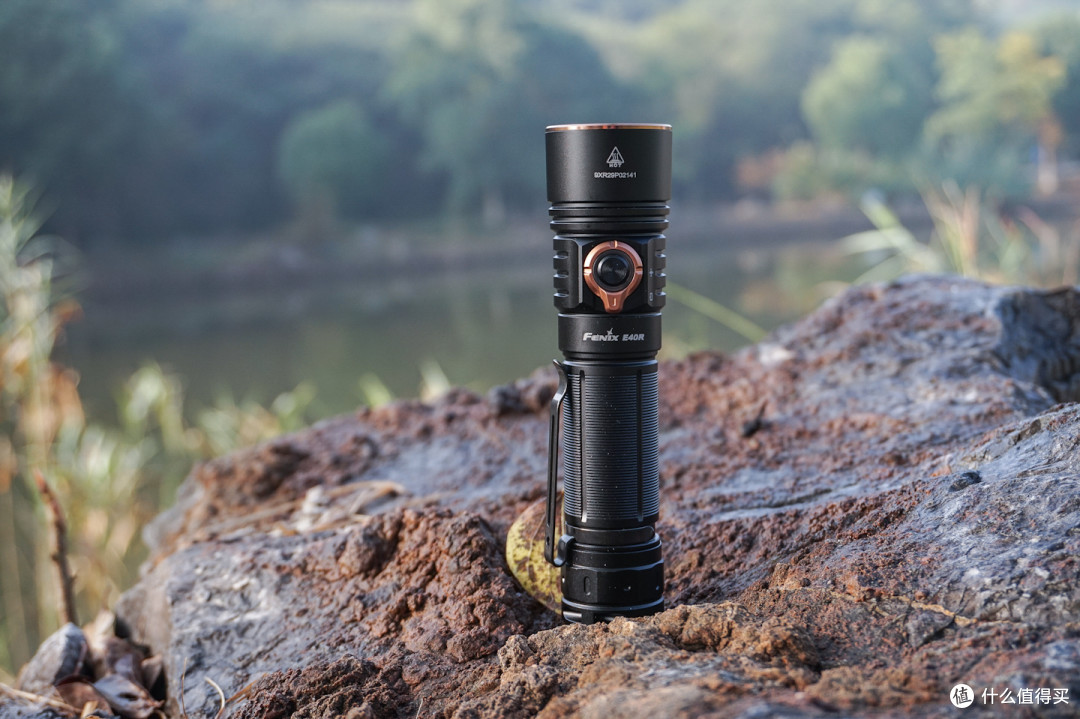 FENIX E40R深度体验,5000流明近距离补光利器