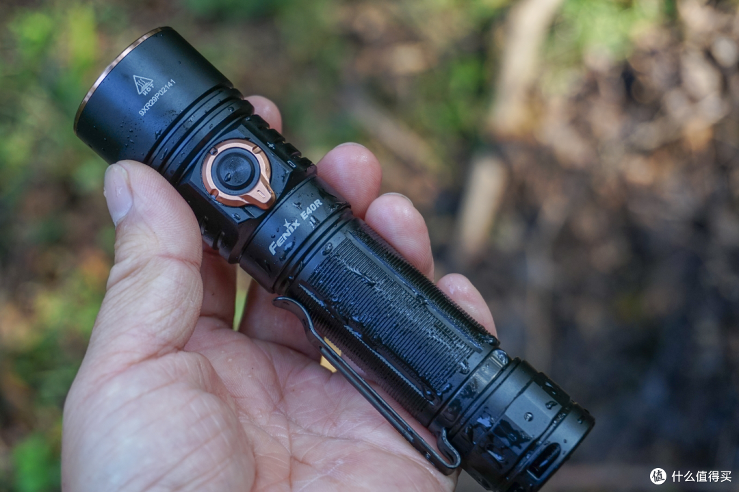 FENIX E40R深度体验,5000流明近距离补光利器