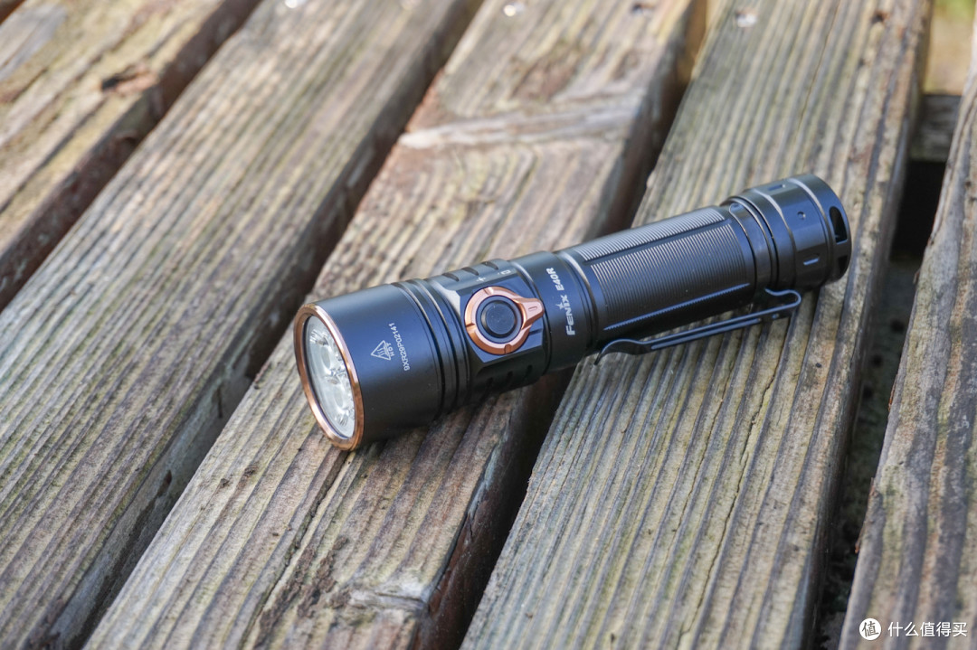 FENIX E40R深度体验,5000流明近距离补光利器